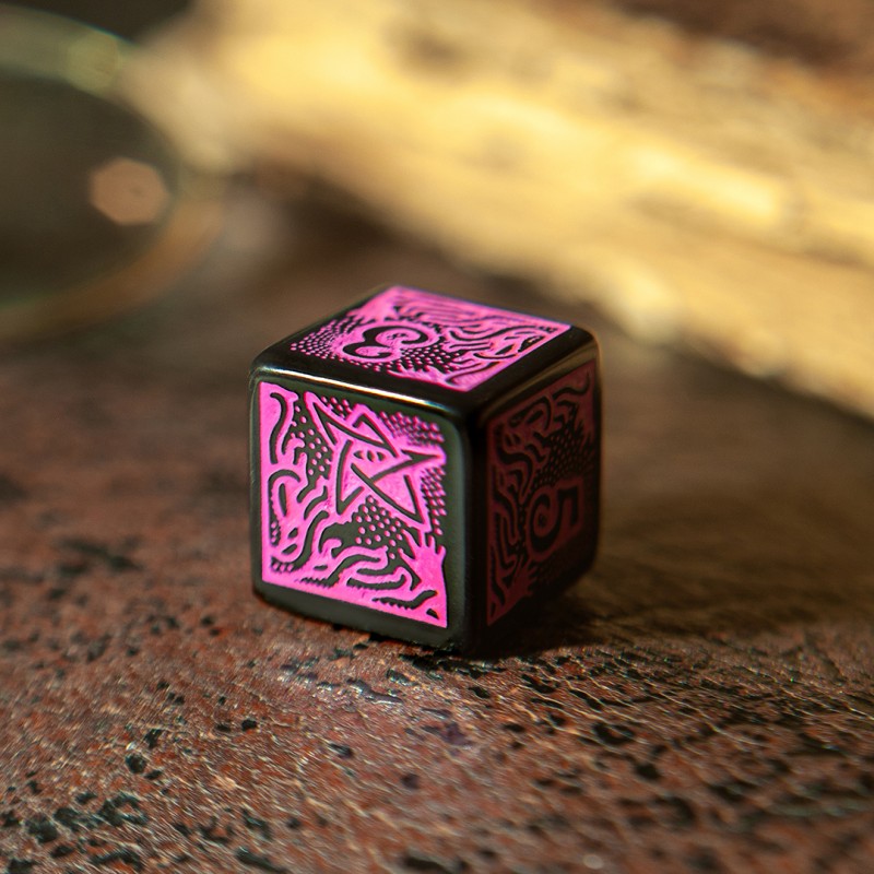 Call of Cthulhu 7th Edition Dice Set - Black & magenta