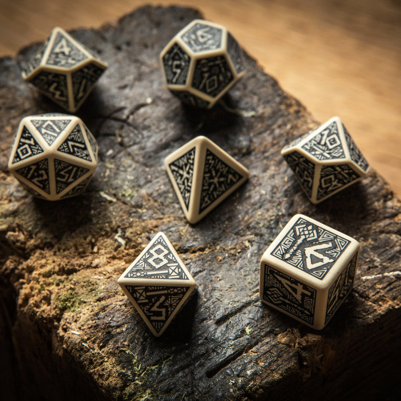 Dwarven Beige & black Dice Set (Preorder)